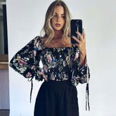 Top corto fruncido con mangas obispo y hombros descubiertos con estampado vintage - Floral